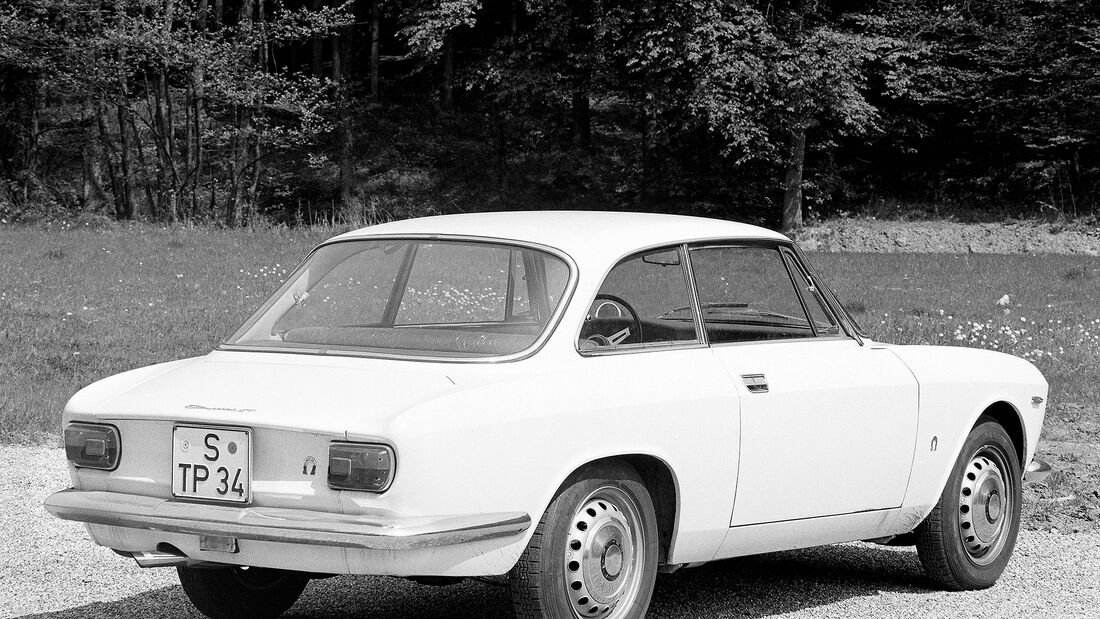 Alfa Romeo Giulia Sprint GT (1964)
