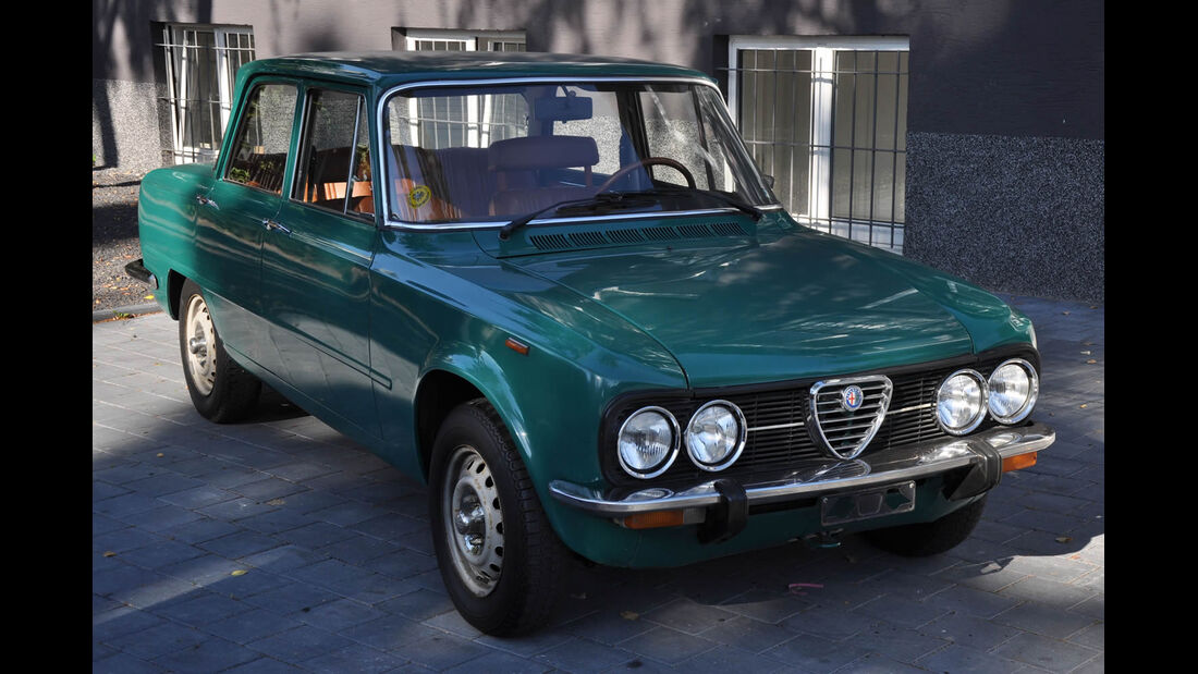 Alfa Romeo Giulia Super Nuova 1600 (1975)