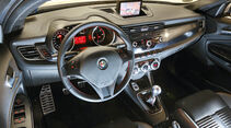 Alfa Romeo Giulietta 2.0 JTDM, Cockpit