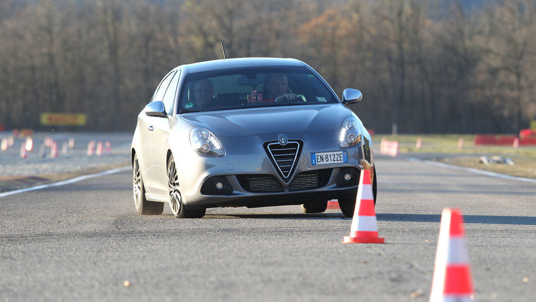 Alfa Romeo Giulietta, Frontansicht, Slalom