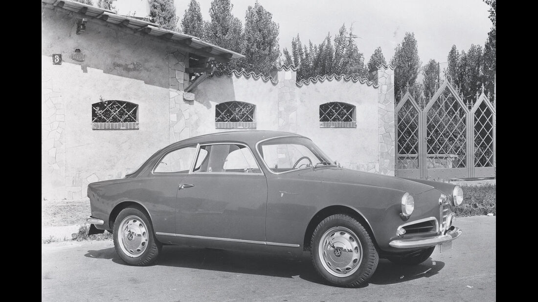 Alfa Romeo Giulietta, Historisches Bild