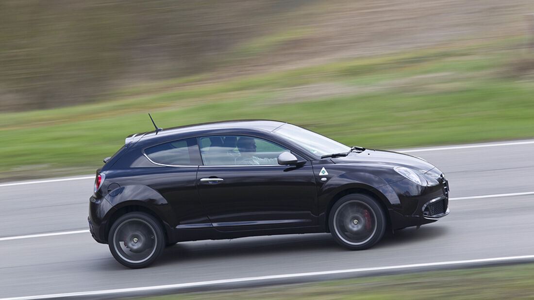 Alfa Romeo Mito Quadrifoglio Verde: Test des Dribbelkünstlers (Technische  Daten) - AUTO MOTOR UND SPORT