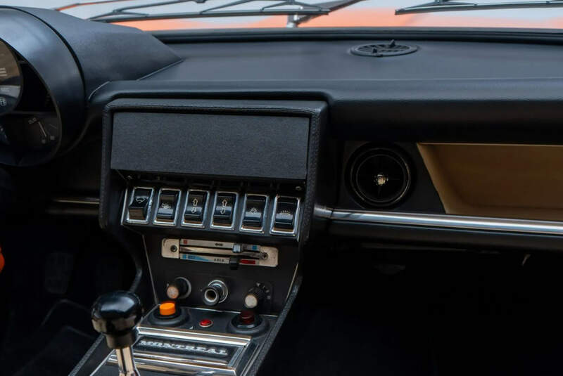 Alfa Romeo Montreal