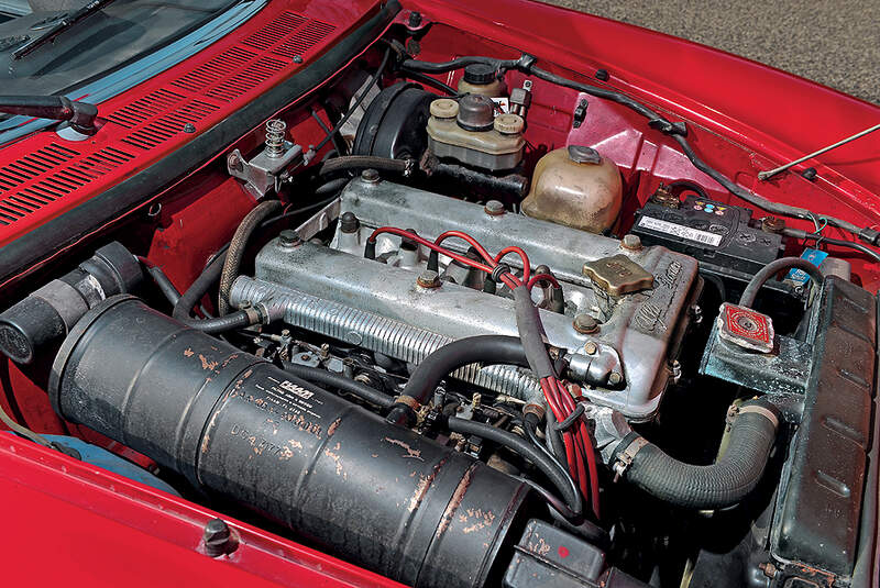 Alfa Romeo Spider 2000 Veloce, Motor
