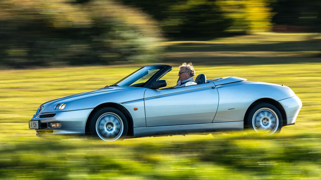 Alfa Romeo Spider 916