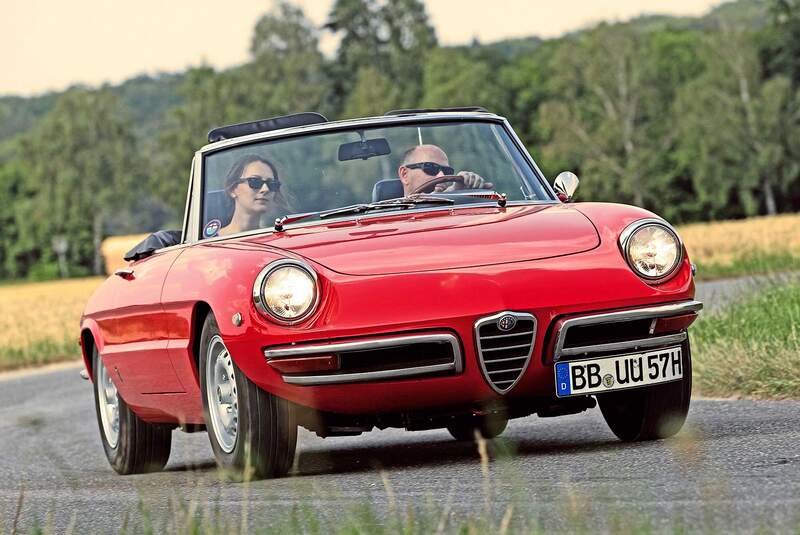 Alfa Romeo Spider Duetto