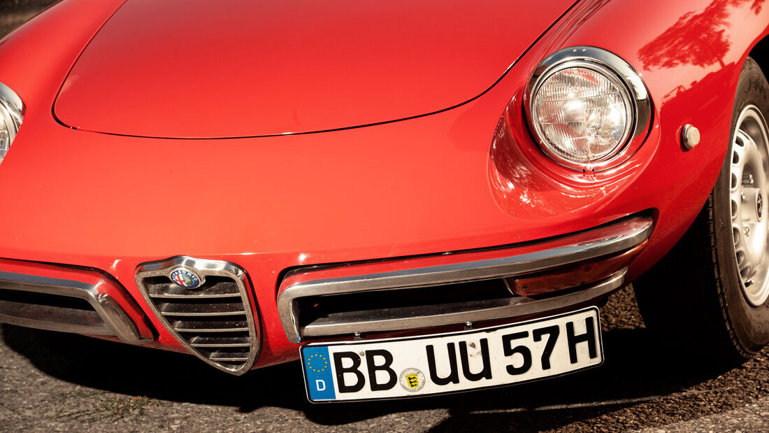 Alfa Spider 1750 Veloce, Motorhaube