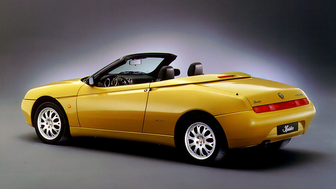 Alfa Spider (916), Frontansicht