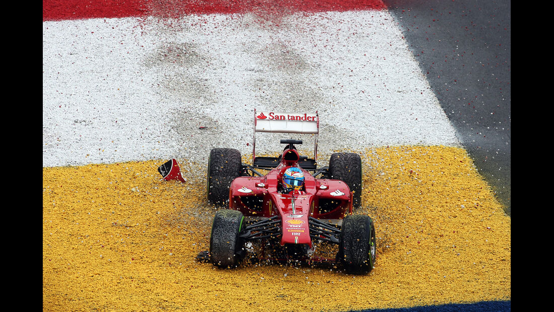 Alonso - GP Malaysia - Crash - 2013