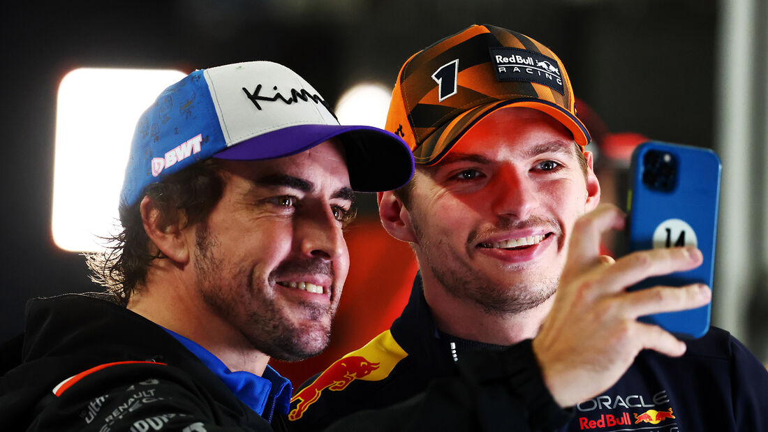 Alonso & Verstappen - GP Japan 2022