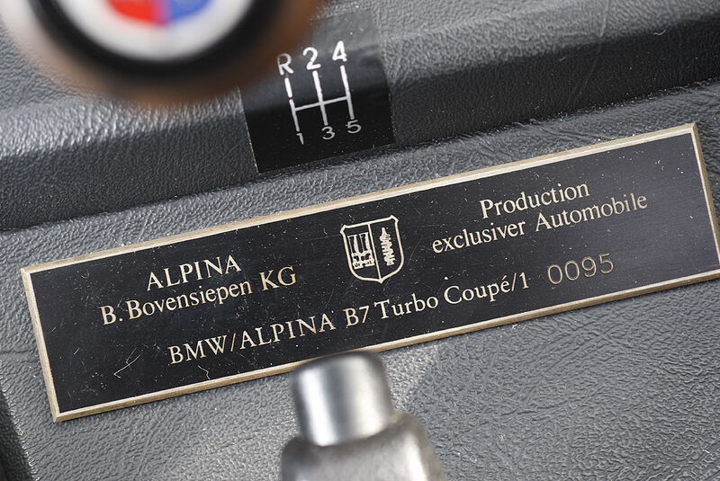 Alpina-Plakette im BMW Alpina B7