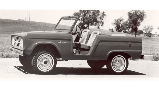 Anderson Composits Bronco Roadster