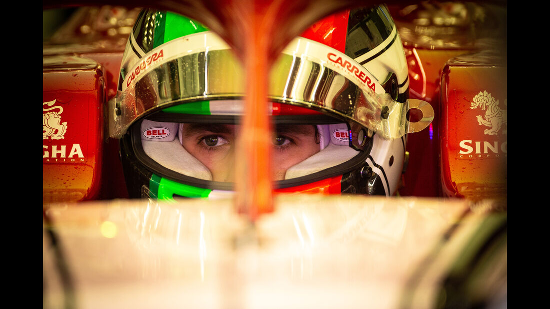 Antonio Giovinazzi - Alfa Romeo - F1-Test - Bahrain - 2. April 2019