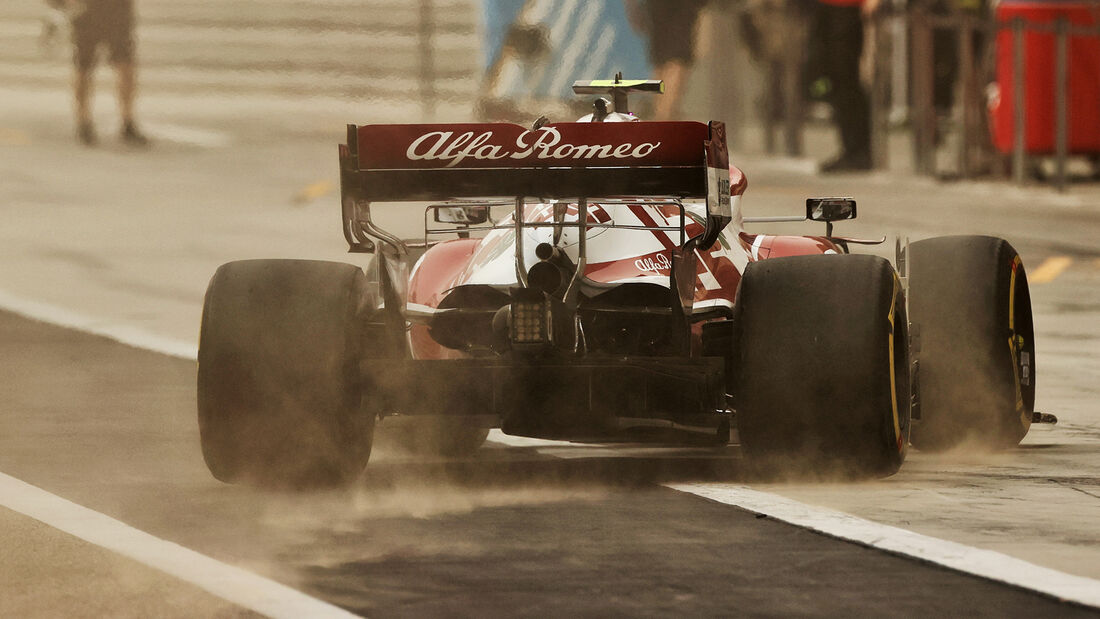 [Imagen: Antonio-Giovinazzi-Alfa-Romeo-Test-Forme...775006.jpg]
