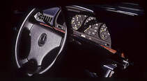 Armaturenbrett und Lenkrad des Mercedes-Benz 380 SEC