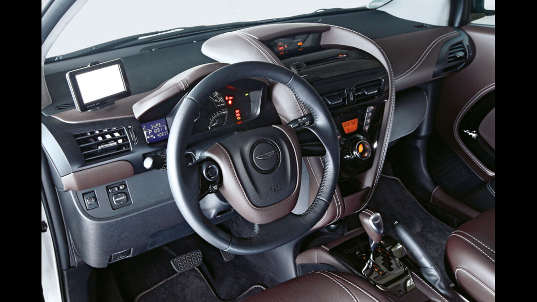 Aston Martin Cygnet, Cockpit