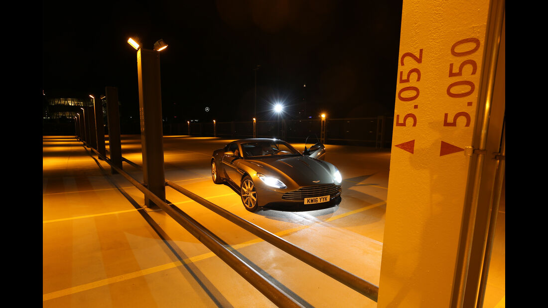 Aston Martin DB11, Frontansicht