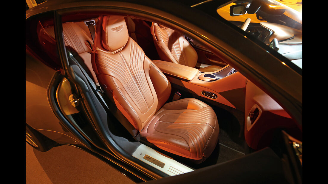 Aston Martin DB11, Sitze