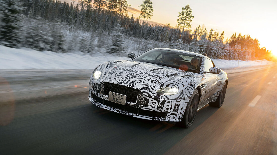 Aston_Martin_DB11_getarnt_Mitfahrt_Winter