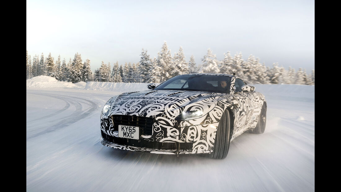 Aston_Martin_DB11_getarnt_Mitfahrt_Winter