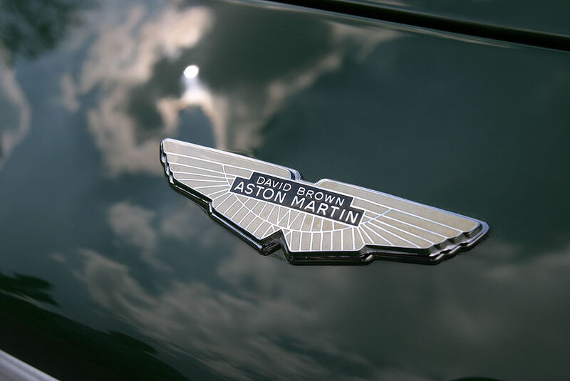 Aston Martin DB4 GT Emblem