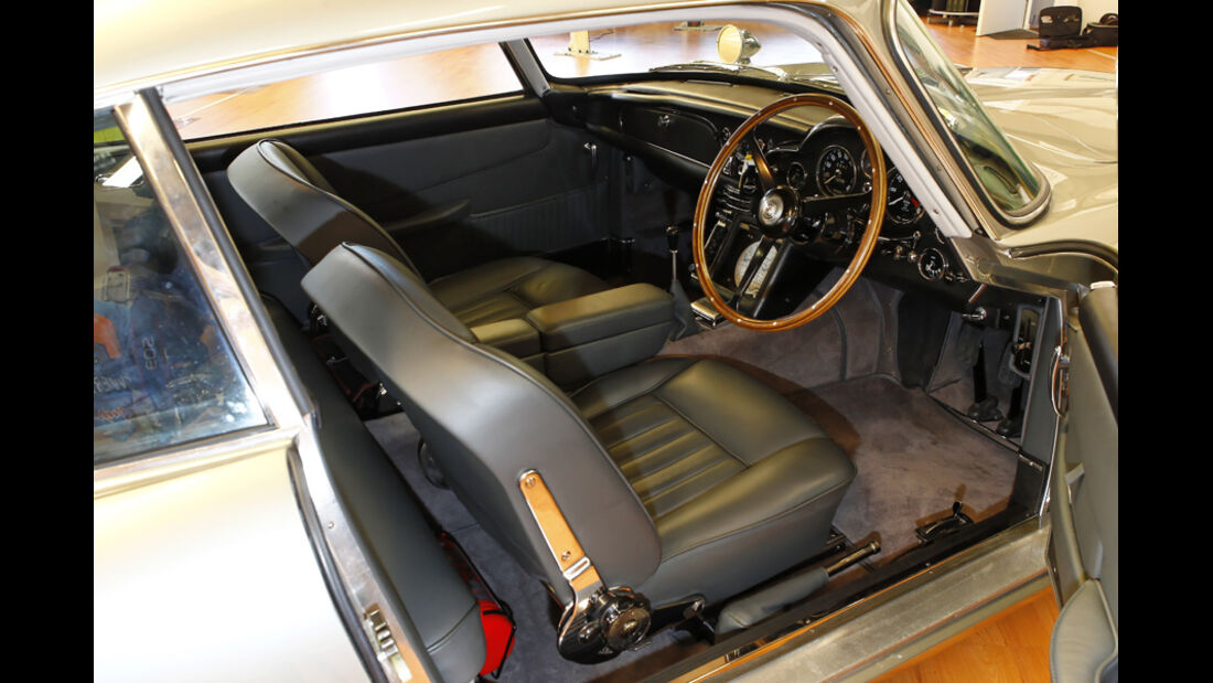 Aston Martin DB5 "007", Innenraum