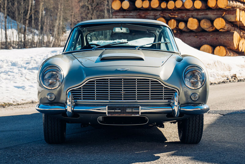 Aston Martin DB5 (1964) Sir Sean Connery
