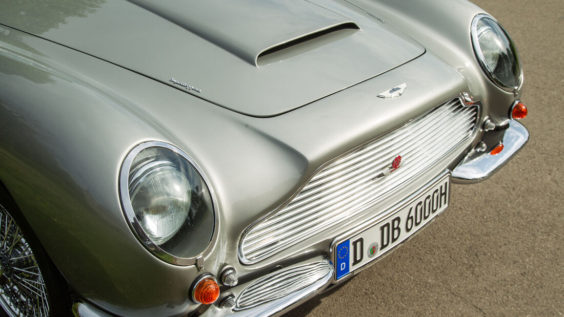 Aston Martin DB6, Motorhaube