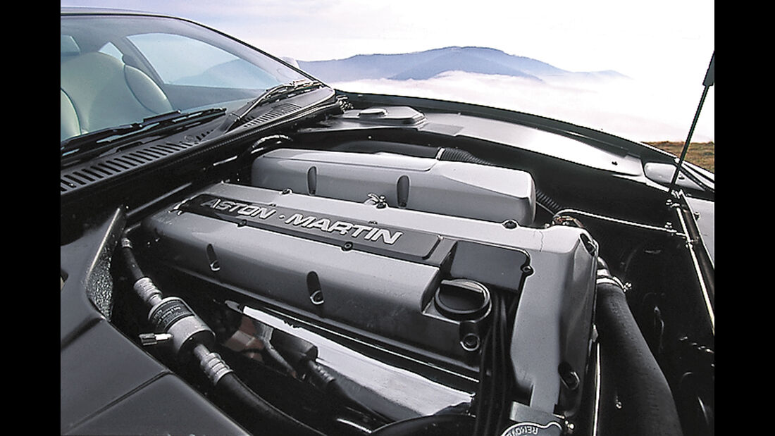 Aston Martin DB7, Motor