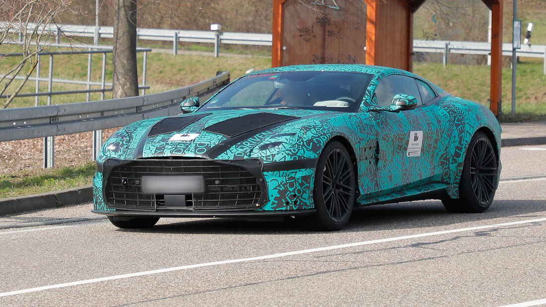 Aston Martin DBS Erlkönig