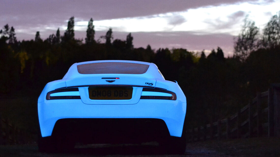 Aston Martin DBS Glow in the Dark