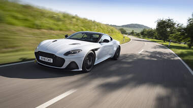 Aston Martin DBS Superleggera, Exterieur