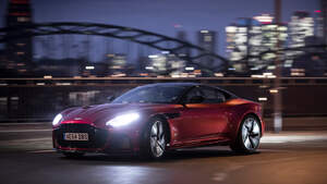 Aston Martin DBS Superleggera, Exterieur