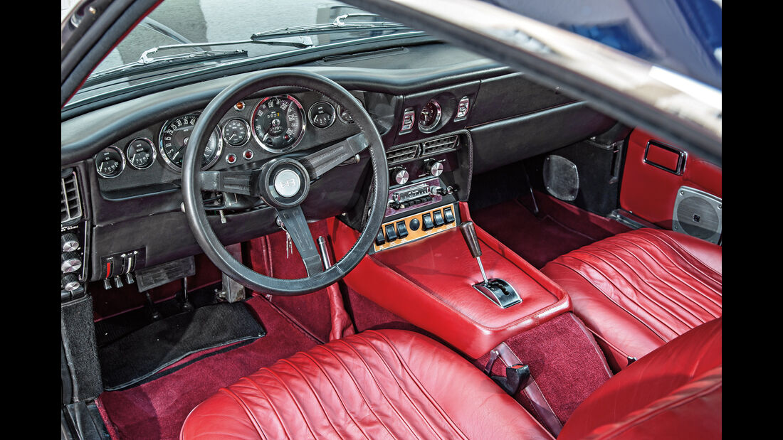 Aston Martin DBS Vantage,  Cockpit