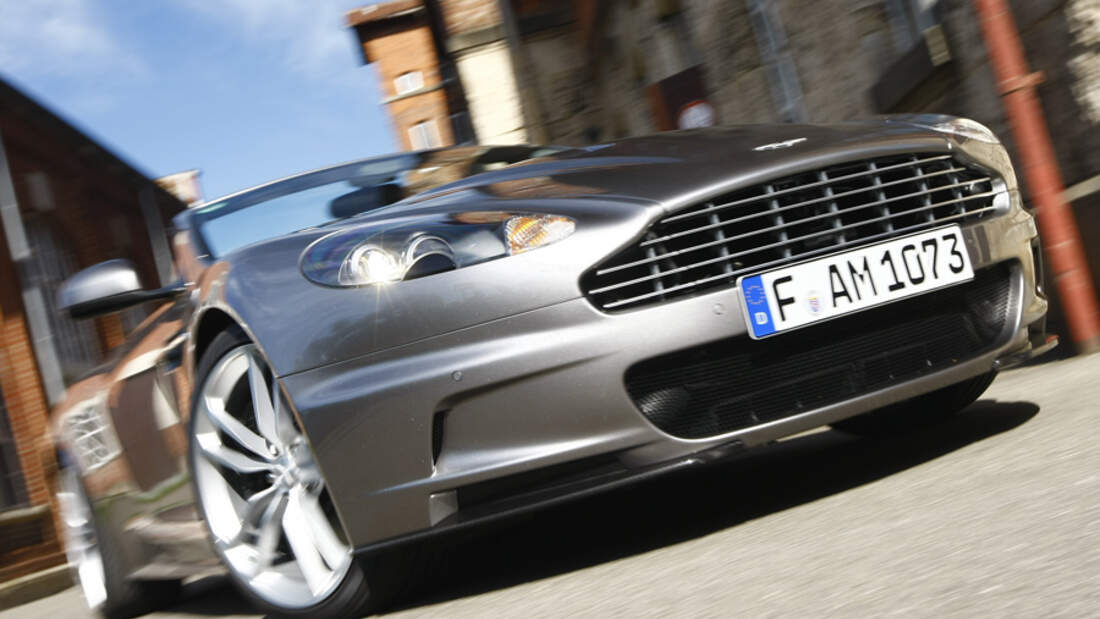 Aston Martin DBS Volante