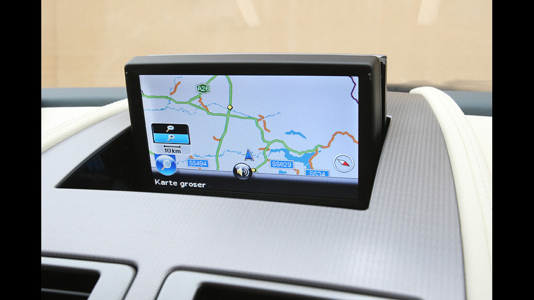 Aston Martin Rapide Navigationsbildschirm