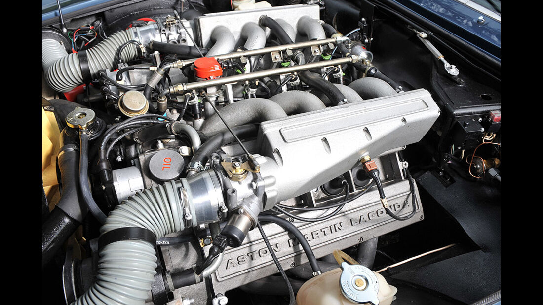 Aston Martin V8 - Motor