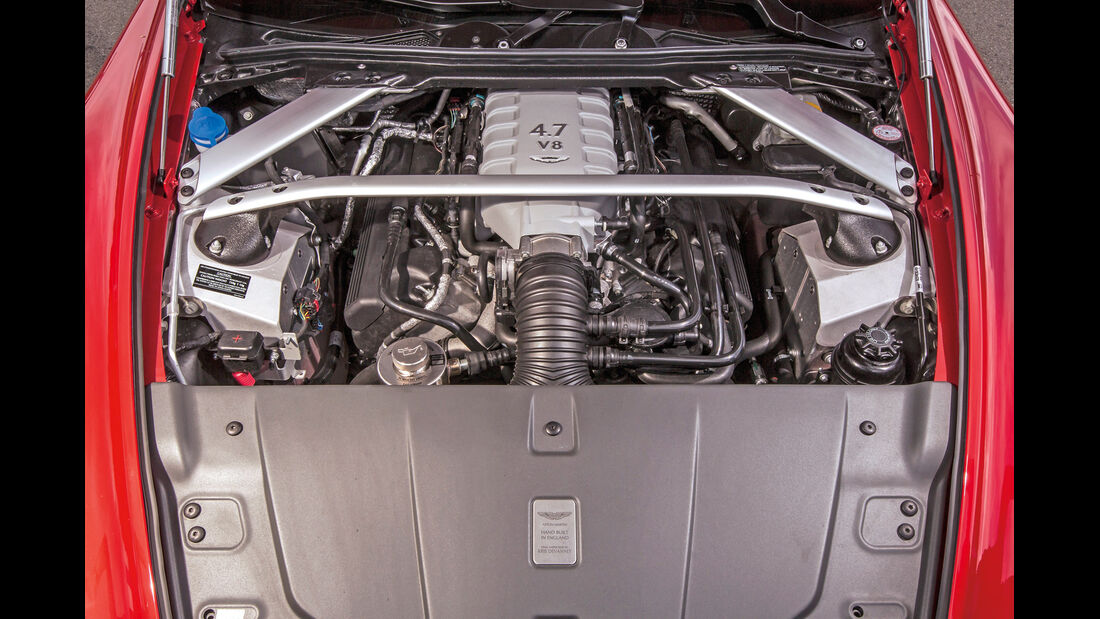 Aston Martin V8 Vantage, Motor