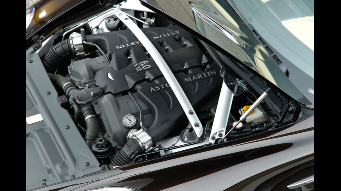 Aston Martin V8 Vantage S, Motor