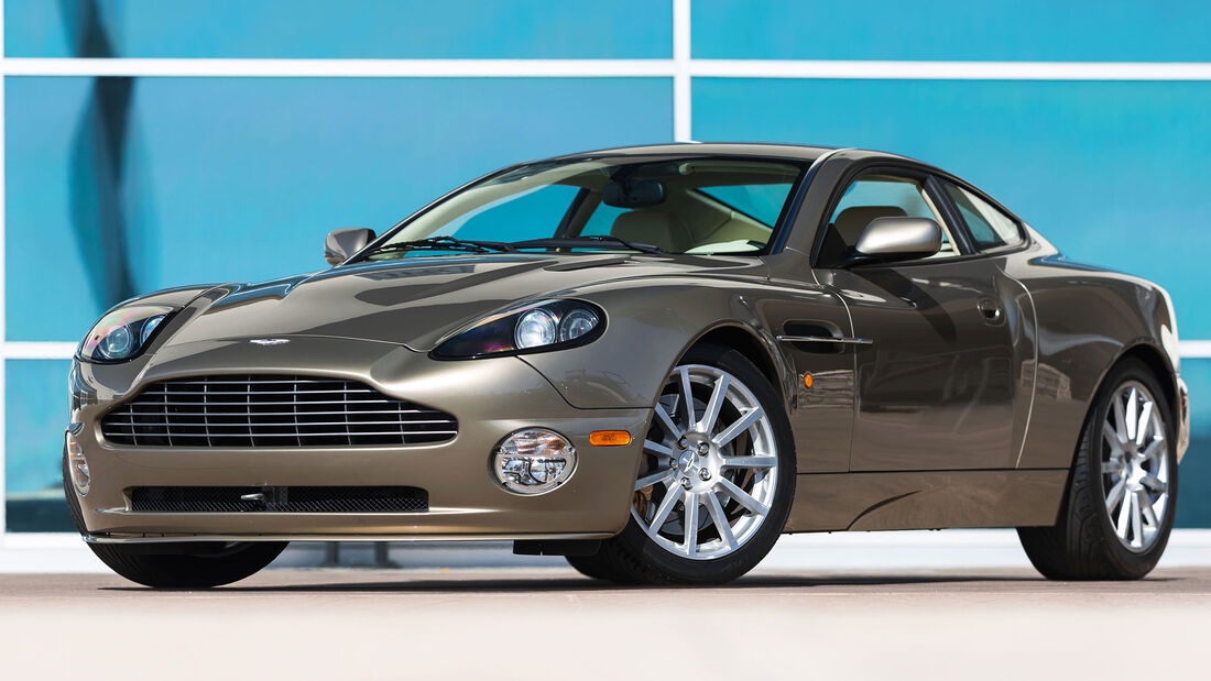 Aston Martin Vanquish S (2005)