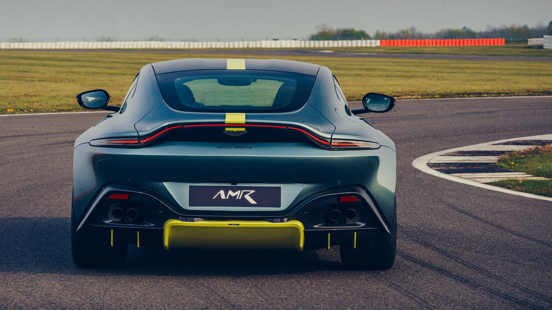 Aston Martin Vantage AMR