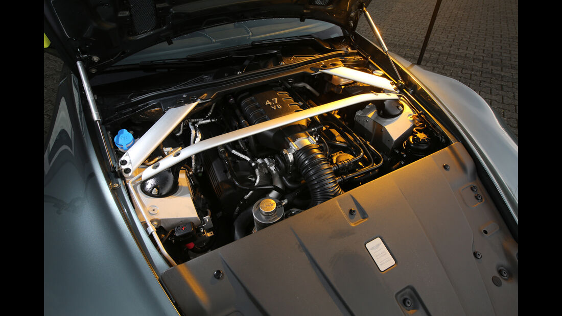 Aston Martin Vantage GT8, Motor