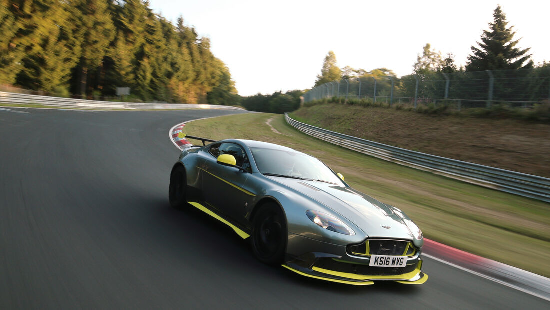 Aston Martin Vantage GT8, Seitenansicht
