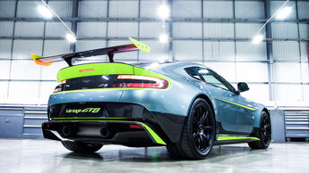 Aston Martin Vantage GT8