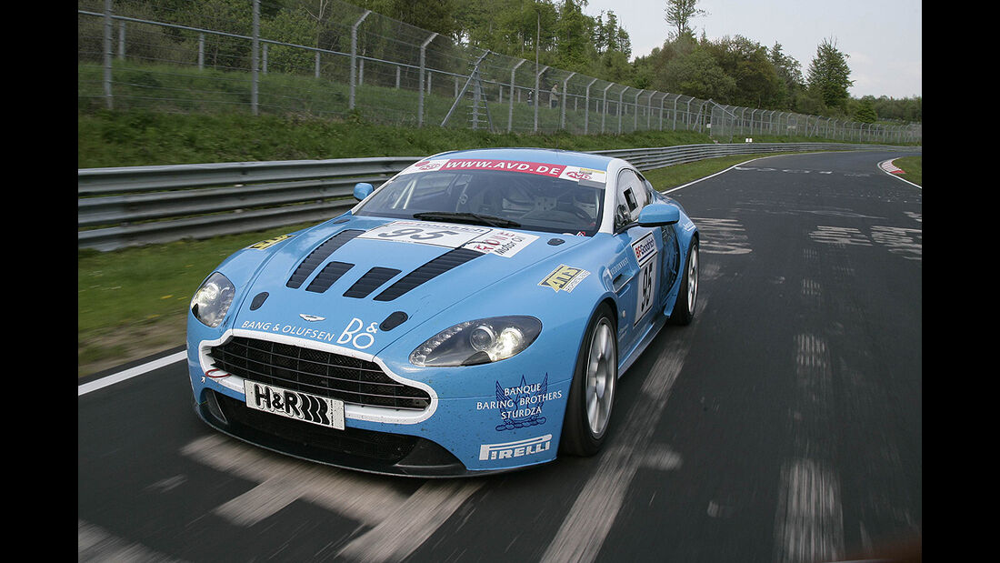 Aston Martin Vantage V12 Racecar