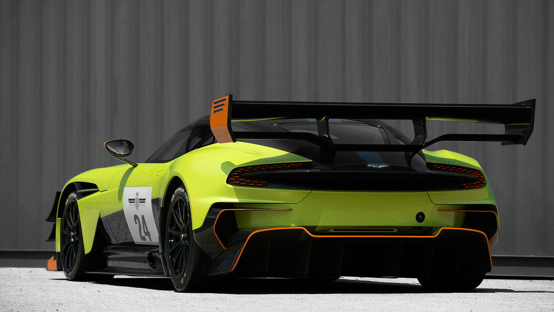 Aston Martin Vulcan AMR Pro