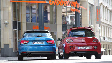 Audi A1 Sportback 1.4 TFSI, Opel Adam S, Heckansicht