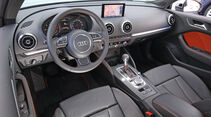 Audi A3 2.0 TDI, Cockpit
