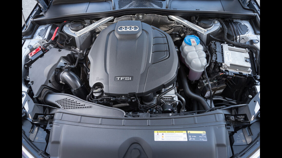 Audi A4, Motor