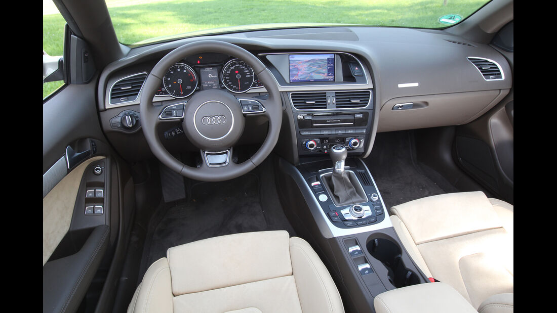 Audi A5 2.0 TFSI Cabrio, Cockpit, Lenkrad